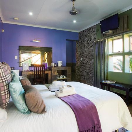 Purple Gecko Guest House ไลเดนเบิร์ก ภายนอก รูปภาพ