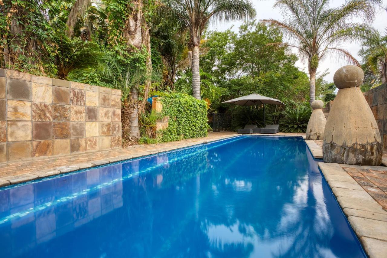 Purple Gecko Guest House ไลเดนเบิร์ก ภายนอก รูปภาพ
