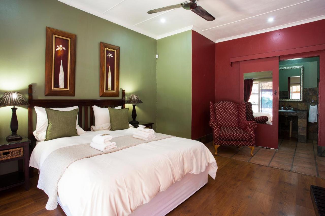 Purple Gecko Guest House ไลเดนเบิร์ก ภายนอก รูปภาพ