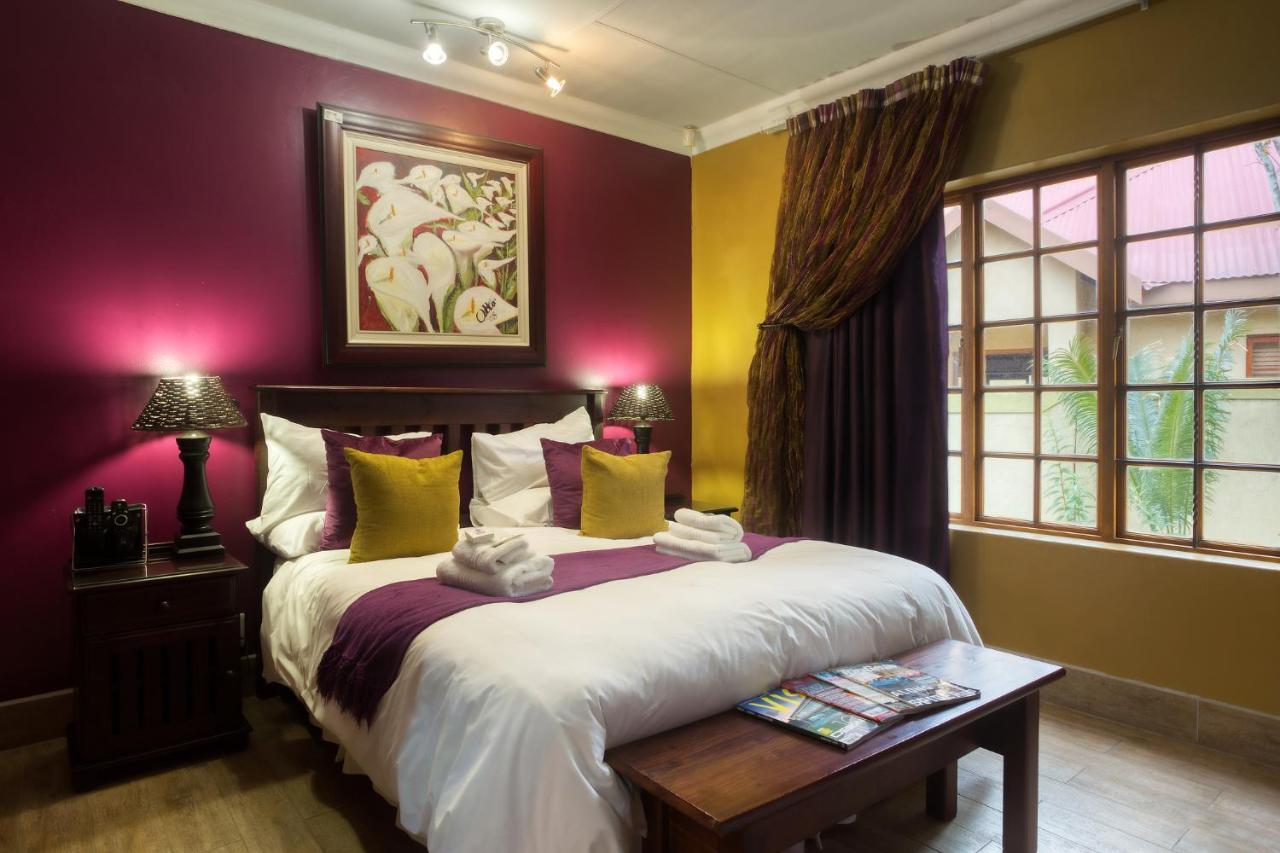 Purple Gecko Guest House ไลเดนเบิร์ก ภายนอก รูปภาพ
